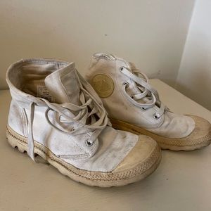 palladium ultra distressed pampa hi